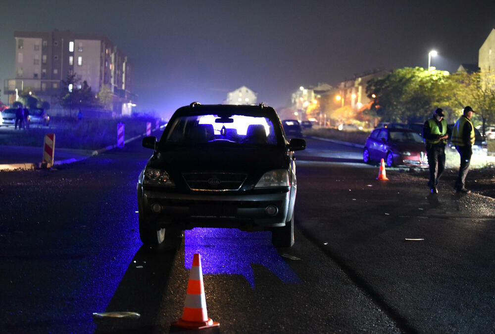 <p>Prema informacijama "Vijesti", S.Ž. je sa teškim tjesnim povredama transportovana u Urgentni bolok Kliničkog centra Crne Gore</p>