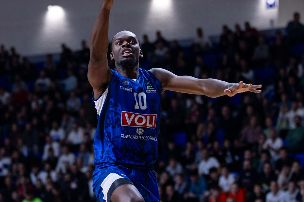 Joan Makundu na večerašnjoj utakmici, Foto: KK Budućnost Voli