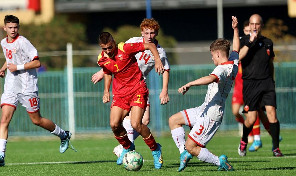 Mlađa kadetska fudbalska reprezentacija Crne Gore