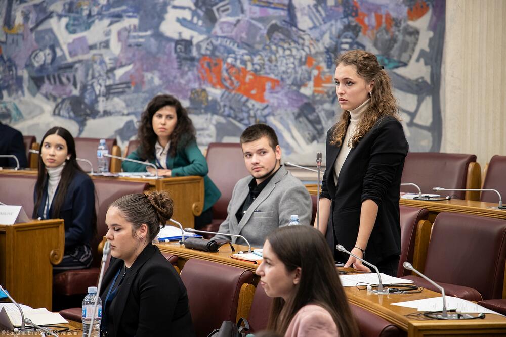Parlament mladih