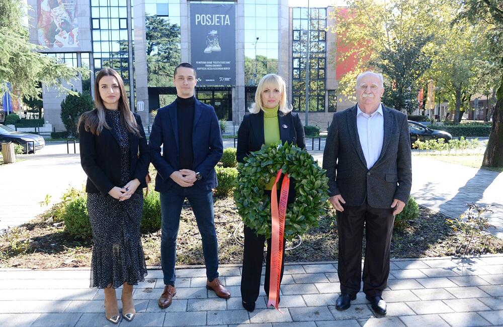 <p>Delegaciju su činili predsjednica Skupštine Jelena Borovinić Bojović, odbornici Nemanja Baošić, Miloš Mašković, Mitar Vuković i odbornica Sara Đurišić</p>