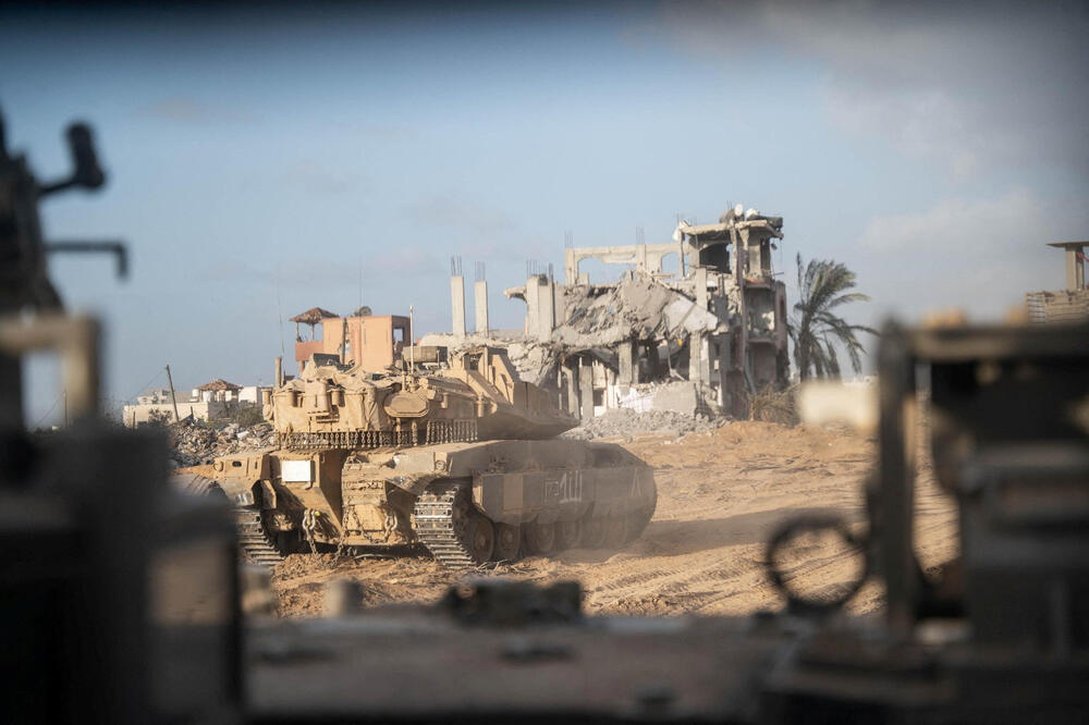 Izraelsko vojno vozilo u Gazi
