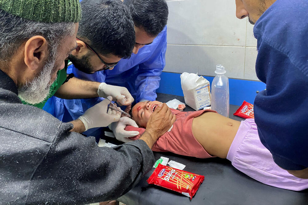 Zašivanje rana bez anestezije u bolnici Al Šifa, Foto: Rojters