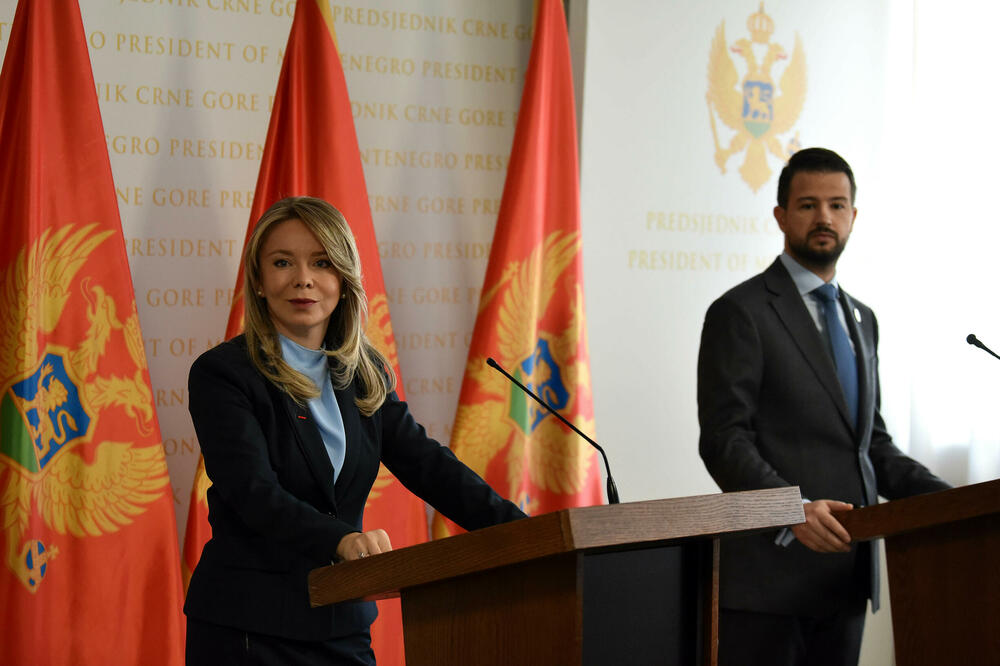 Irena Radović i Milatović juče na presu, Foto: BORIS PEJOVIC