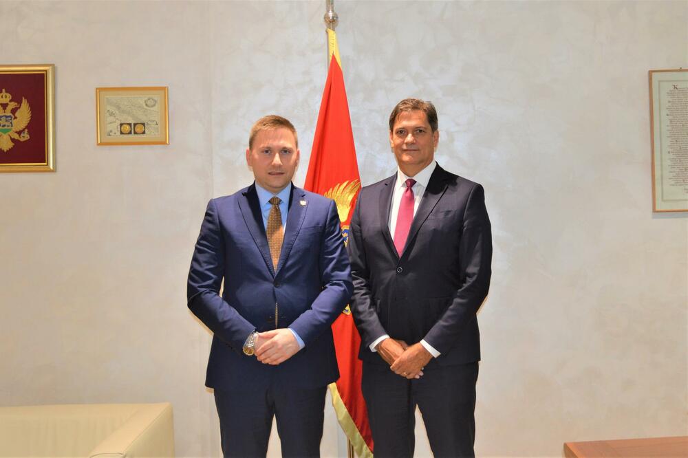 Šimun i Šeldon, Foto: Ministarstvo zdravlja