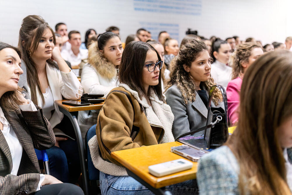 <p>"Obrazovanje mora postati stub razvoja Crne Gore", kazao je Milatović</p>