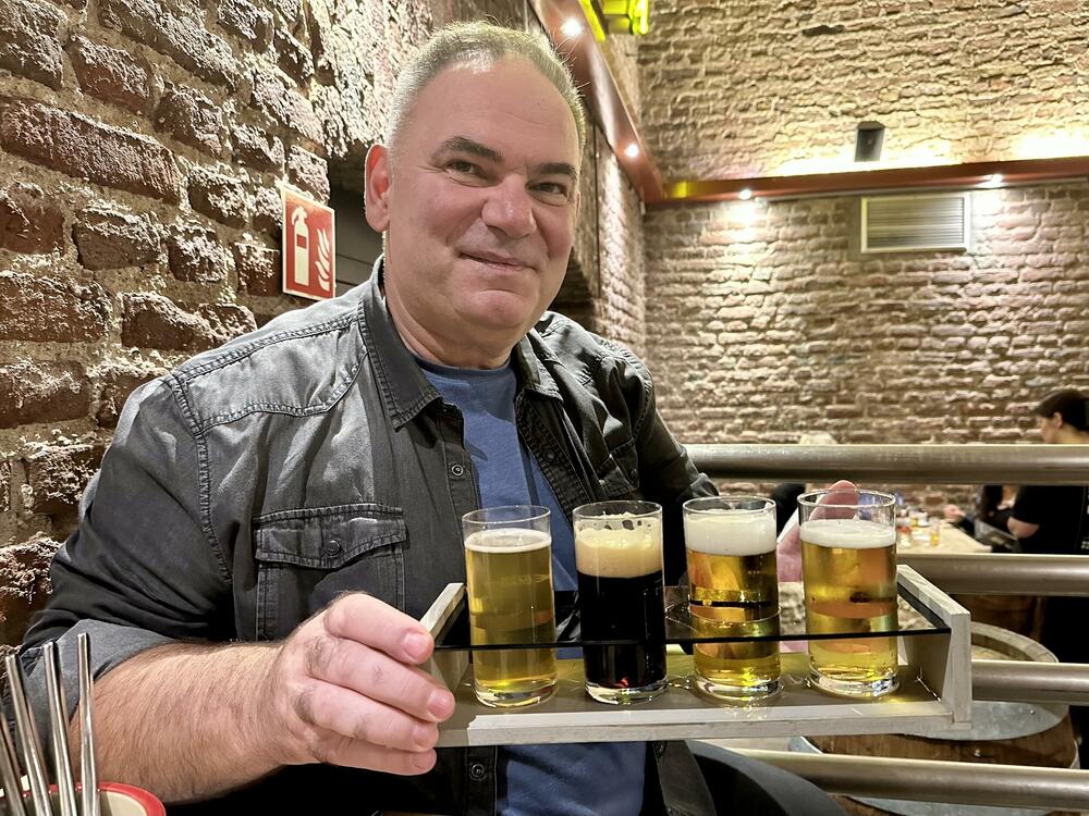 D. Dedović at a beer tasting