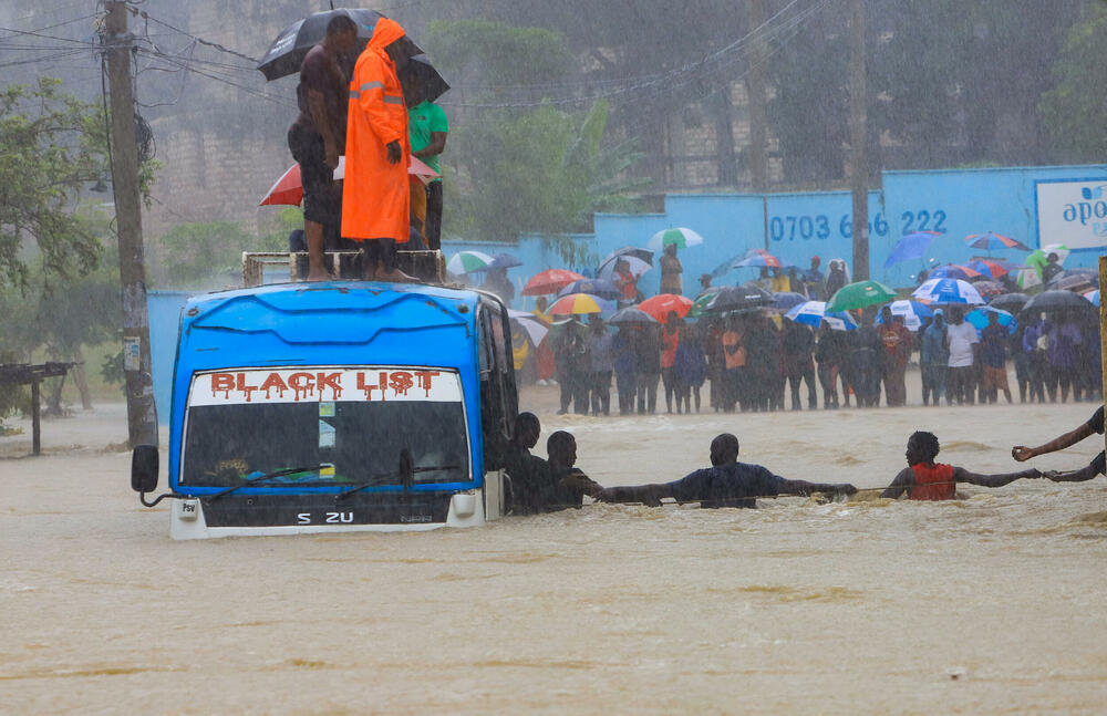 <p>Najviše su pogođeni okruzi Mandera, Vajir i Tana River, a Mandera, 20 puta veća od šireg područja Londona, jedno je od najsiromašnijih područja Kenije</p>