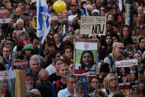 Učesnici marša za taoce protestuju ispred Netanjahuovog kabineta:...