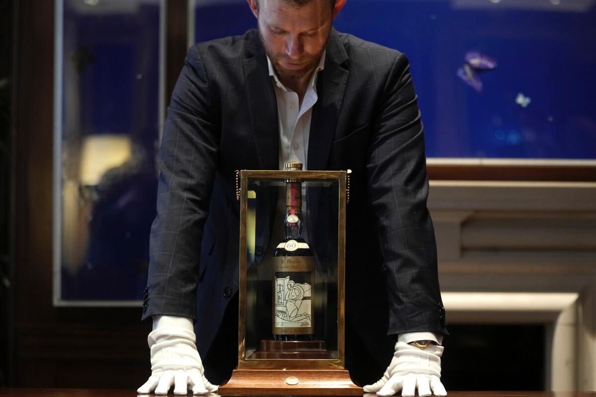 Una bottiglia di whisky scozzese è stata venduta per 2,7 milioni di dollari
