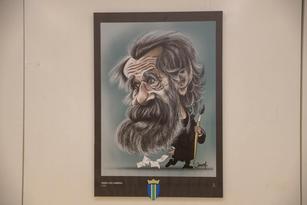 <p>Rukovoditeljka Zavičajnog muzeja Bar i istoričarka umjetnosti Anastazija Miranović rekla je da će se Opština Bar odužiti Toškoviću postavljanjem spomen obilježja koji će biti postavljeno u blizini Šetališta kralja Nikole</p>