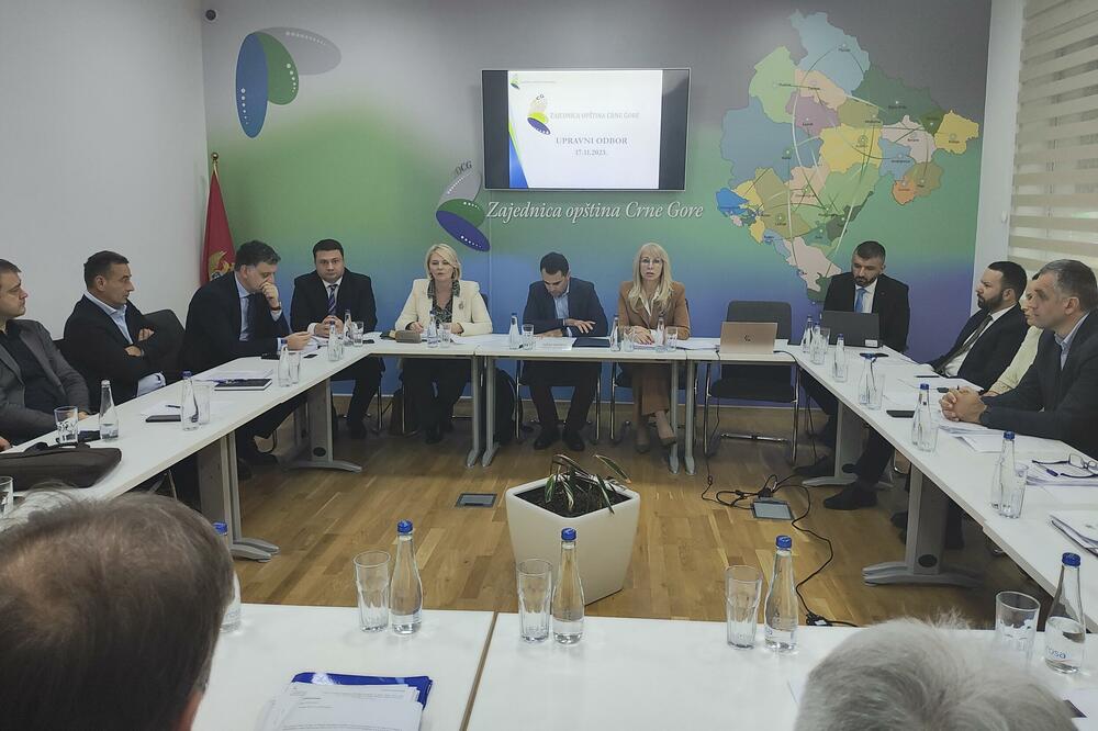 Sa sjednice, Foto: Zajednica opština Crne Gore