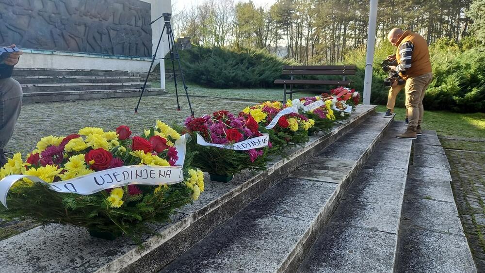 <p>Predsjednik Opštine Pljevlja smatra da će se 20. novembar zadnji put slaviti kao Dan opštine s obzirom da se skupštinska većina nedavno usvojila 27. oktobar za novi dan Opštine</p>