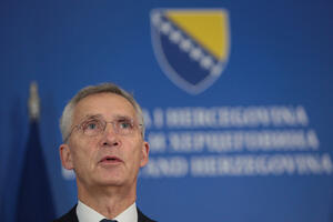 NATO razmatra trajno povećanje trupa na Kosovu
