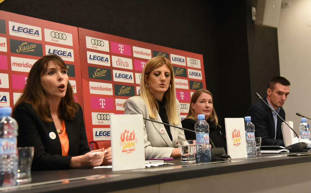 <p>"Edukacijom mladih želimo doprijeti do svake ćelije društva. Uključivanje Jovetića i Savića pojačava našu poruku i naglašava hitnost reakcije svih nas kako bi se nasilje spriječilo i suzbilo", rekla je Leirtoe</p>