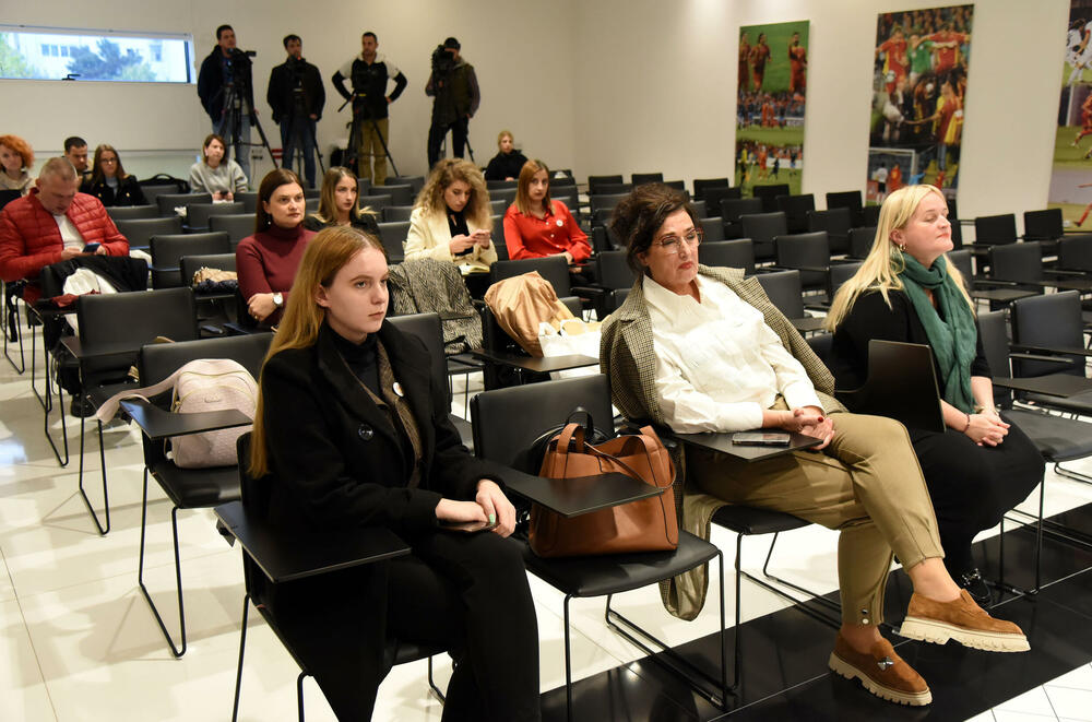 <p>"Edukacijom mladih želimo doprijeti do svake ćelije društva. Uključivanje Jovetića i Savića pojačava našu poruku i naglašava hitnost reakcije svih nas kako bi se nasilje spriječilo i suzbilo", rekla je Leirtoe</p>