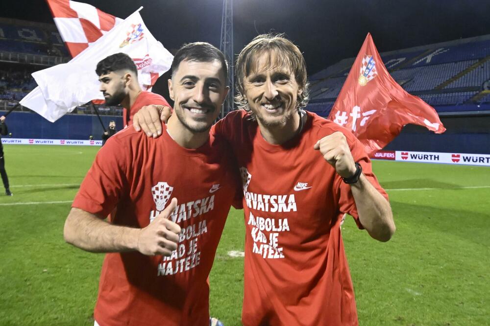 Modrić i Josip Juranović nakon plasmana na EP, Foto: HNS (X)