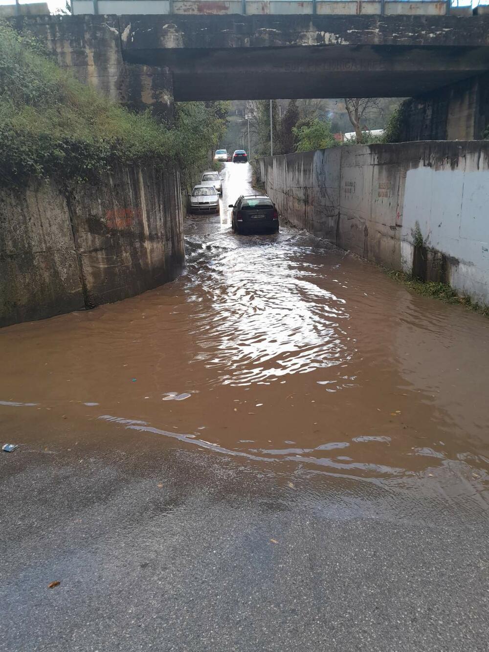 Poplava u Sutivanu