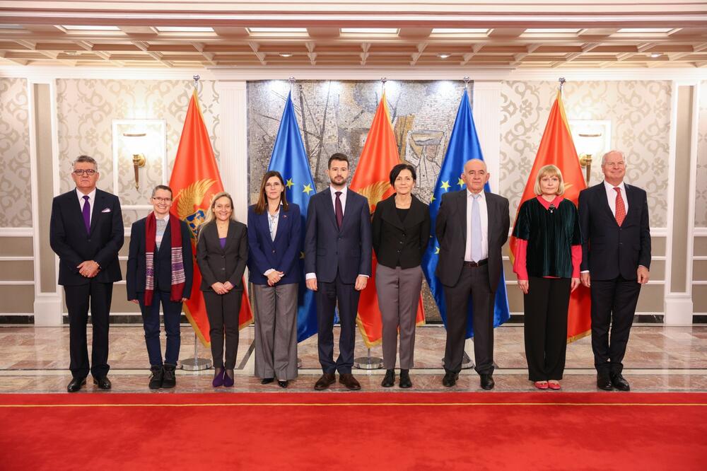 Milatović na doručku sa ambasadorima grupe "Prijatelji Zapadnog Balkana”, Foto: Jakov Milatović/X