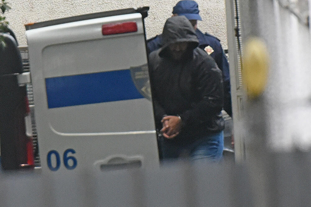 Privođenje optuženih u Viši sud (arhiva), Foto: SAVO PRELEVIC