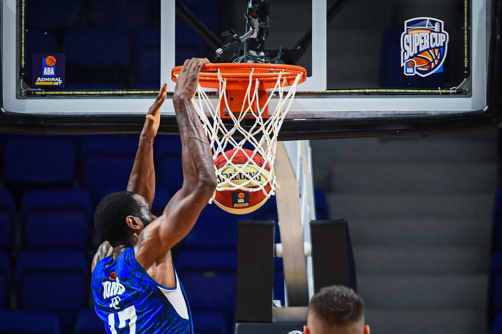 Meč sa puno čvrstine rješava Cedevita Olimpiju: Marvin Džons, Foto: ABA/Dragana Stjepanović