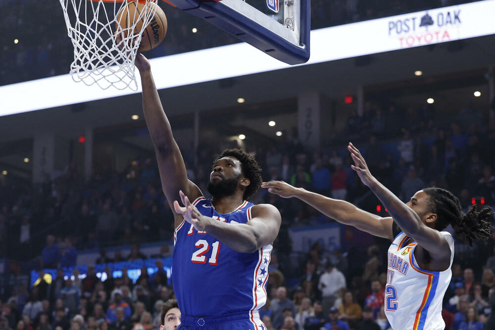 Embid koristio prostor, faulovi nisu pomagali, Foto: REUTERS