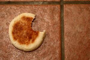 Smije li se jesti hrana koja je pala na pod: Važi li pravilo 'pet...