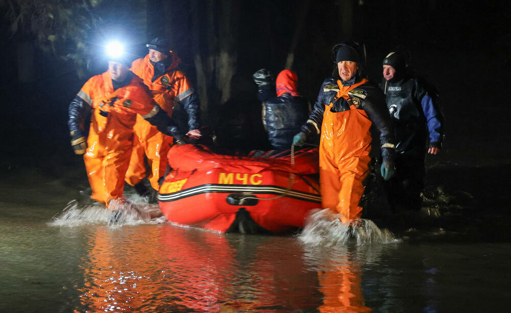 <p>"Deset ljudi je poginulo na području Odese, Harkiva, Mikolajiva i Kijeva", napisao je ukrajinski ministar Ihor Klimenko</p>