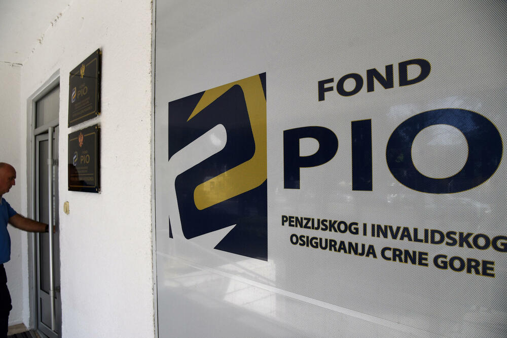 Vlada će predlog u ponedjeljak poslati Skupštini: Fond PIO, Foto: Luka Zekovic
