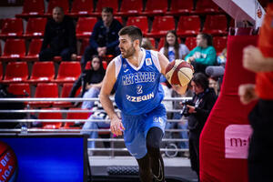 Mornar nastavlja da se pojačava: Bursać i Hant uplovili u Bar