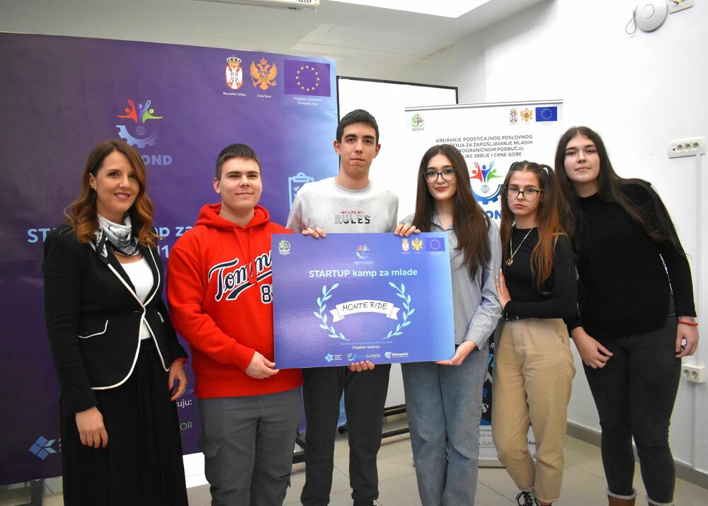 <p>Tokom prethodnih sedam dana, 25 srednjoškolaca iz Nikšića i Pljevalja bili su u prilici da uz podršku renomiranih eksperata/trenera, kroz interaktivni program obuke, razviju i unaprijede svoje ideje i rješenja</p>