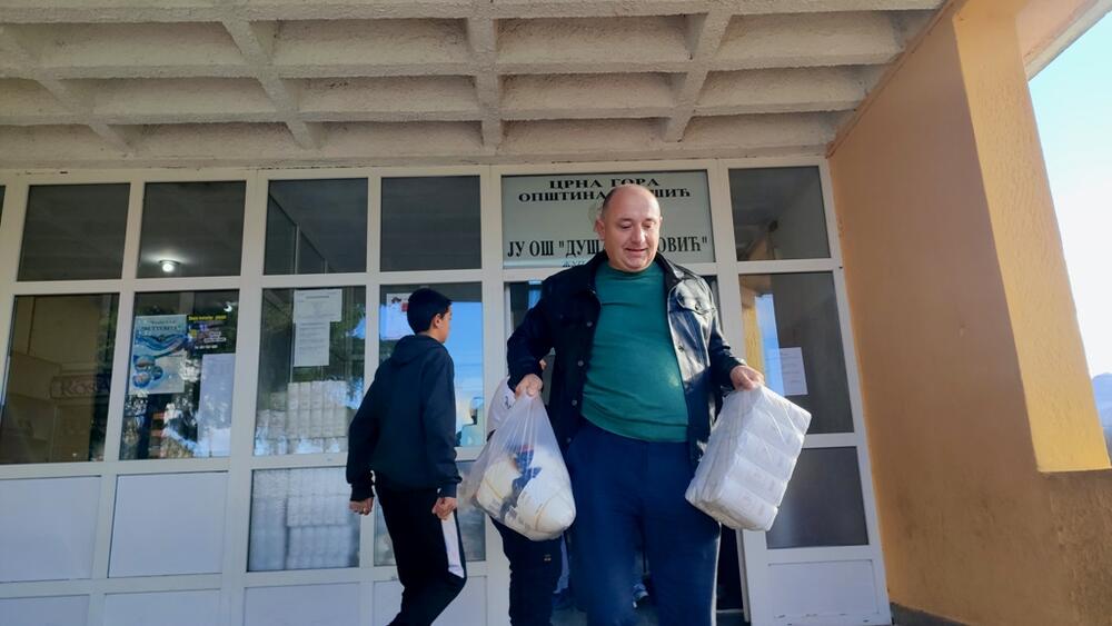 <p>Hrana će biti podijeljena socijalno ugroženim porodicama</p>