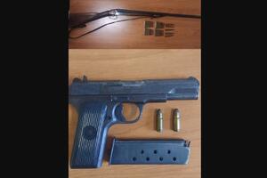 Nikšić: Policija oduzela lovačku pušku, pištolj i dva metka