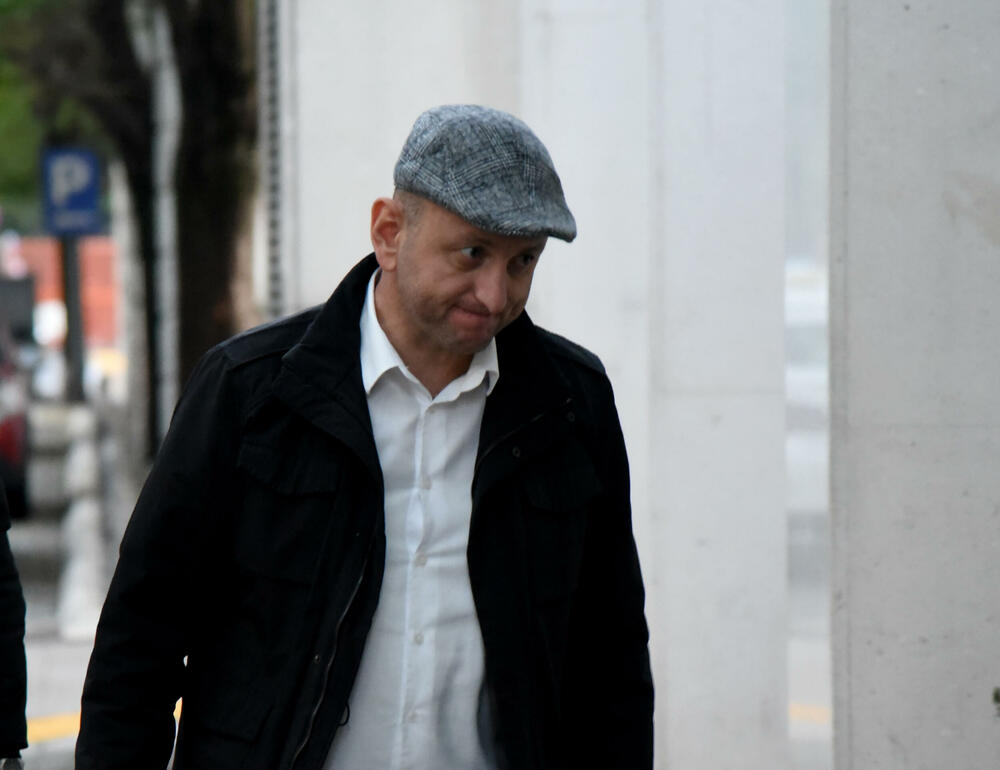 “Đukanović vrši opstrukcije iz Dubaija”: Knežević