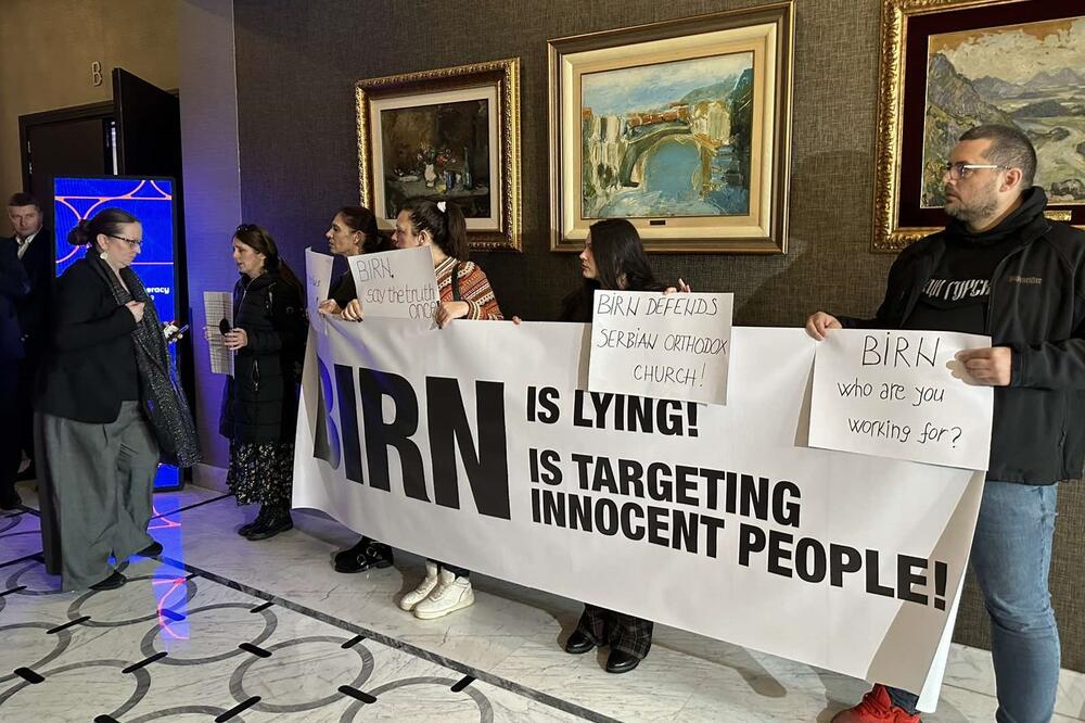 Sa performansa grupe građana, Foto: Ana Burić