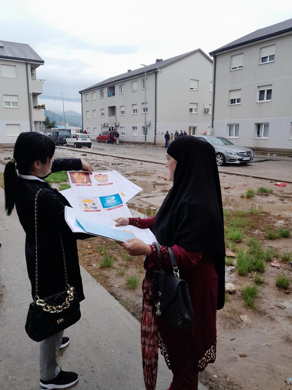 <p>Aktivnost je realizovana u sklopu projekta “Adekvatna inkluzija i jednak pristup Romkinjama i Egipćankama u suzbijanju rodno zasnovanog nasilja” koji je finansijski podržan od strane OAK fondacije</p>