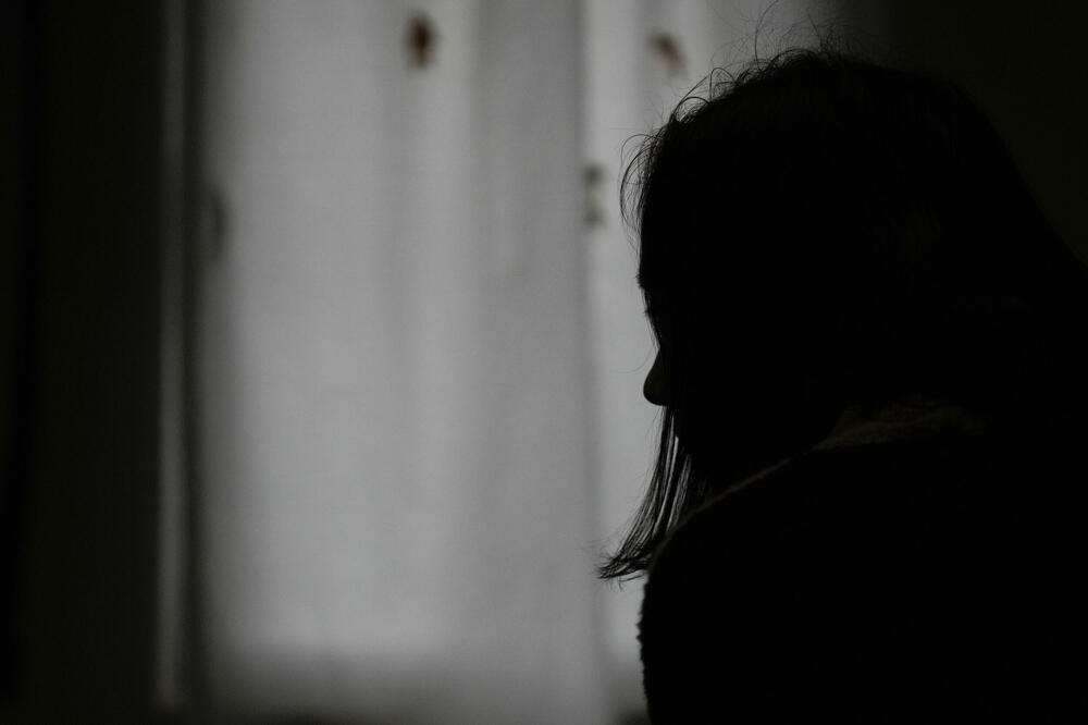 26-godišnja žena, koja je željela da ostane anonimna, u sigurnoj kući u Beogradu, Foto: Beta/AP
