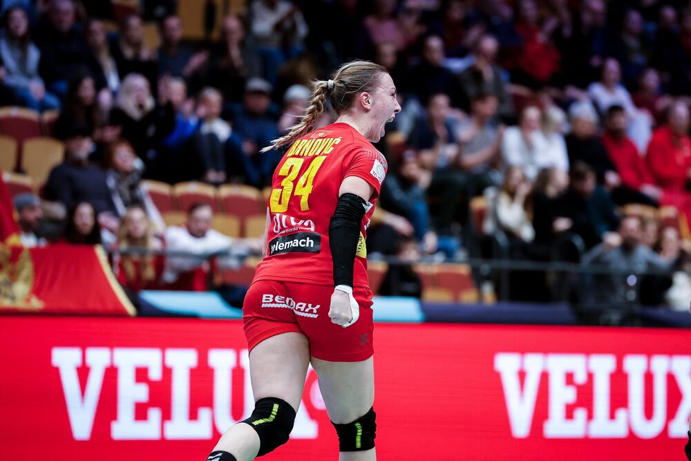 Tatjana Brnović osim što trese mreže komanduje i odbranom 'lavica'