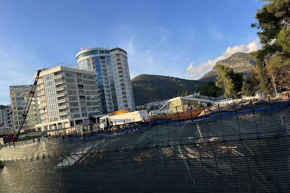 Gradnja uveliko počela, Foto: Vuk Lajović