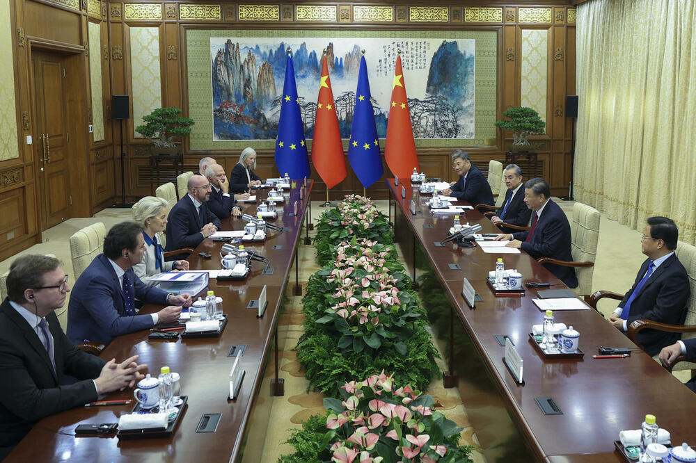 Sastanak zvaničnika EU sa kineskim rukovodstvom juče u Pekingu, Foto: Beta/AP