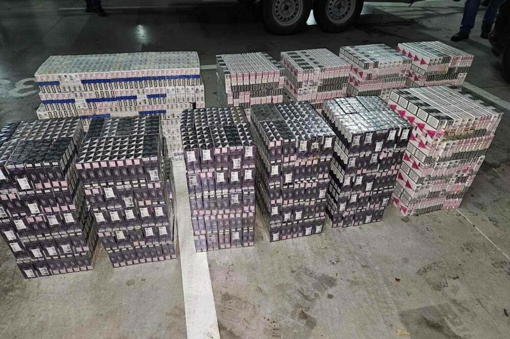 Zaplijenjene cigarete, Foto: Uprava policije