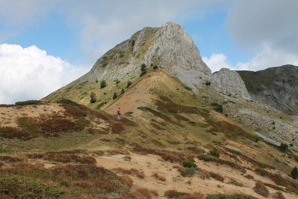 Vrhovi Prokletija: Trojan (2190 mnm)