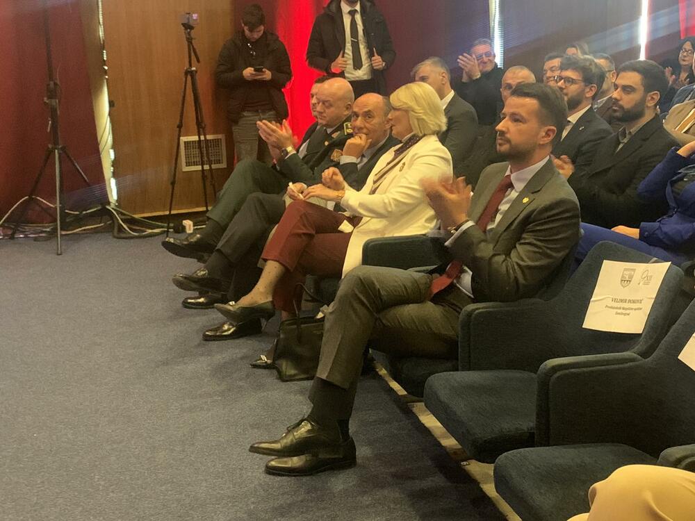 <p>Održana svečana sjednica Skupštine opštine Danilovgrad</p>