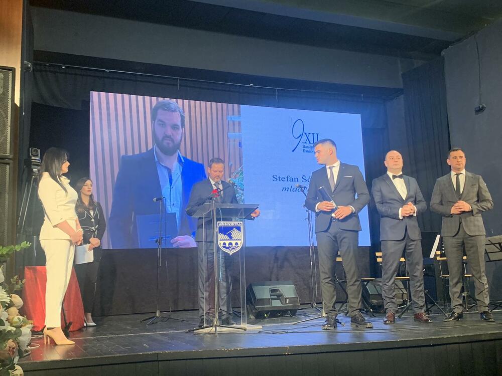 <p>Održana svečana sjednica Skupštine opštine Danilovgrad</p>