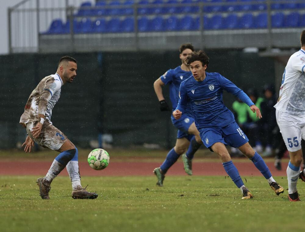 <p>Aktuelni prvak nakon pobjede protiv Mladosti na zimsku pauzu ide sa dva boda više od drugoplasiranog Dečića</p>