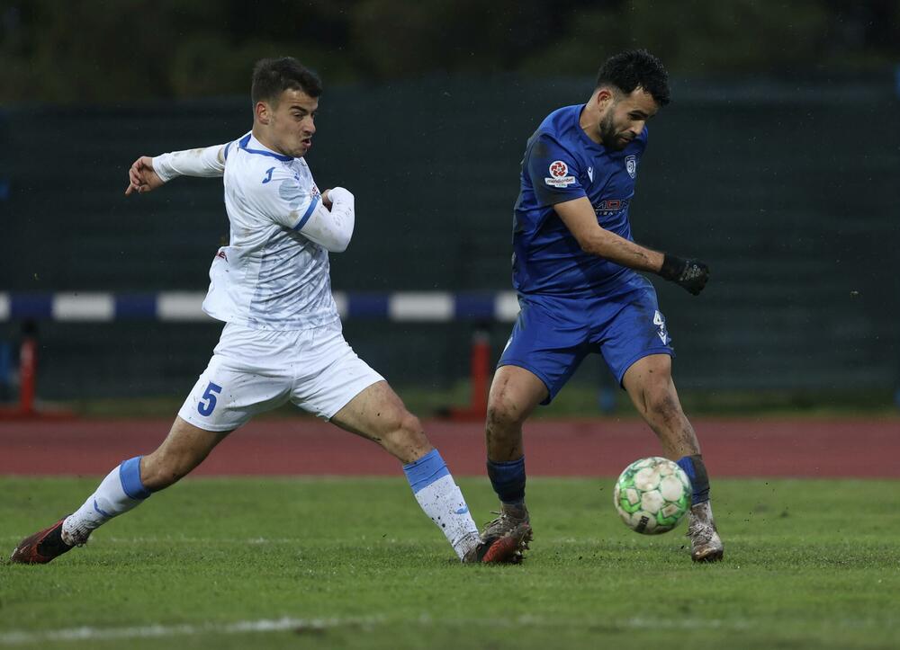 <p>Aktuelni prvak nakon pobjede protiv Mladosti na zimsku pauzu ide sa dva boda više od drugoplasiranog Dečića</p>