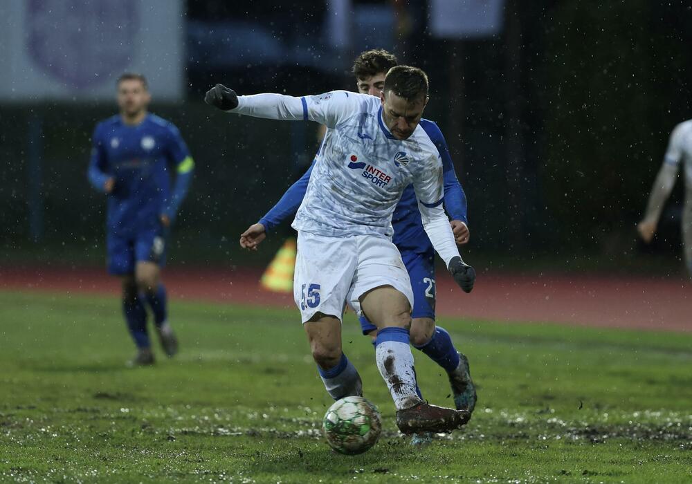 <p>Aktuelni prvak nakon pobjede protiv Mladosti na zimsku pauzu ide sa dva boda više od drugoplasiranog Dečića</p>