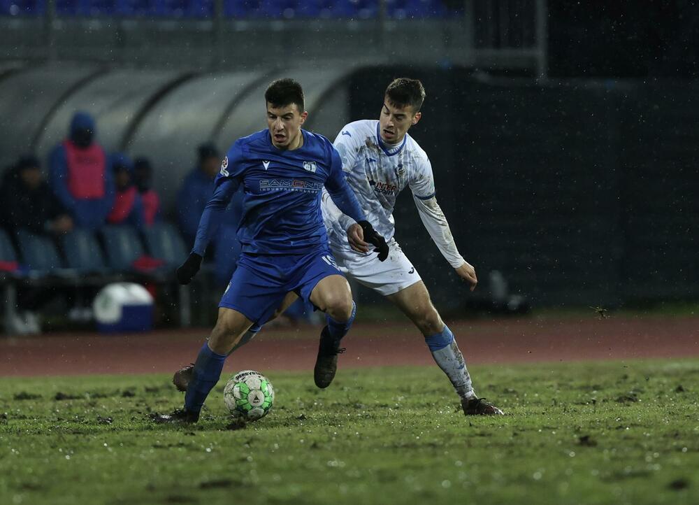 <p>Aktuelni prvak nakon pobjede protiv Mladosti na zimsku pauzu ide sa dva boda više od drugoplasiranog Dečića</p>