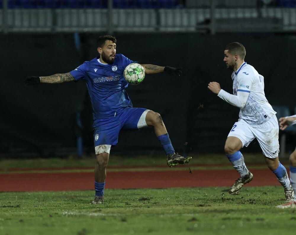 <p>Aktuelni prvak nakon pobjede protiv Mladosti na zimsku pauzu ide sa dva boda više od drugoplasiranog Dečića</p>