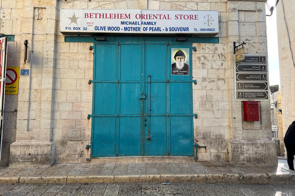 Zatvorena prodavnica, Foto: Reuters